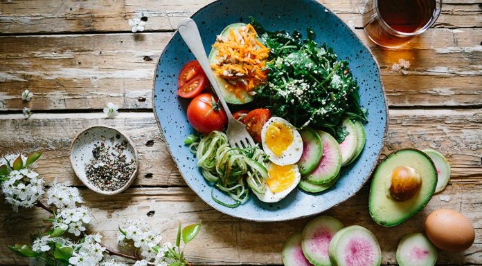 Creative decorating with houseplants, from floor to ceiling